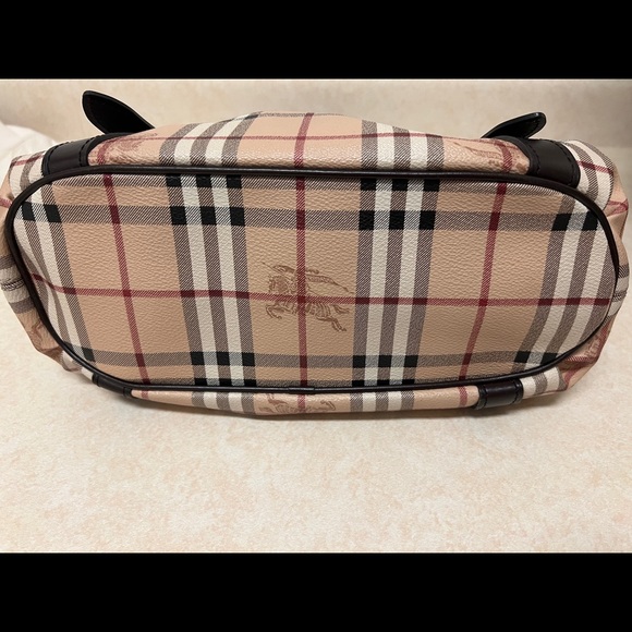Burberry Small Northfield Tote - Picture 9 of 9